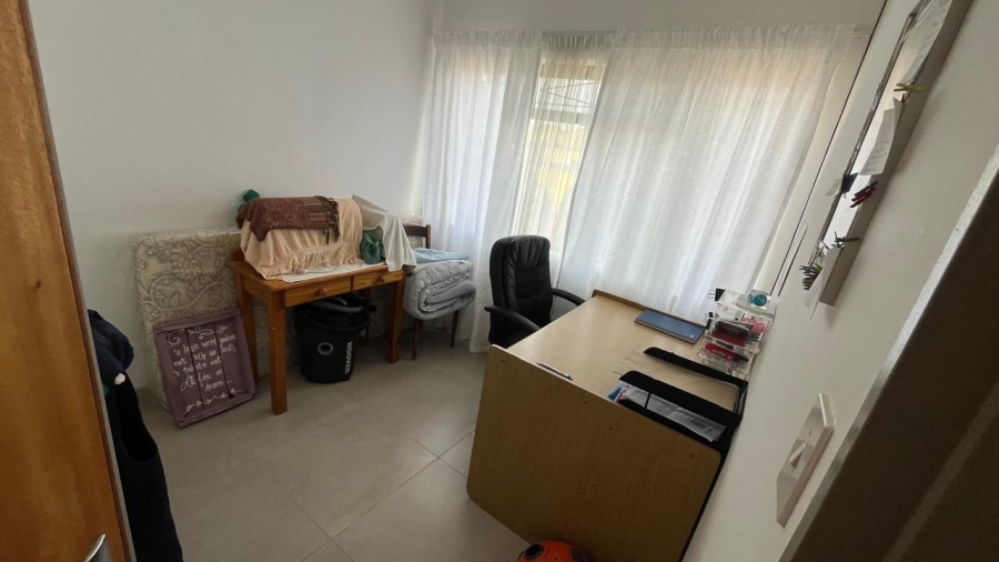 2 Bedroom Property for Sale in Wavecrest Eastern Cape